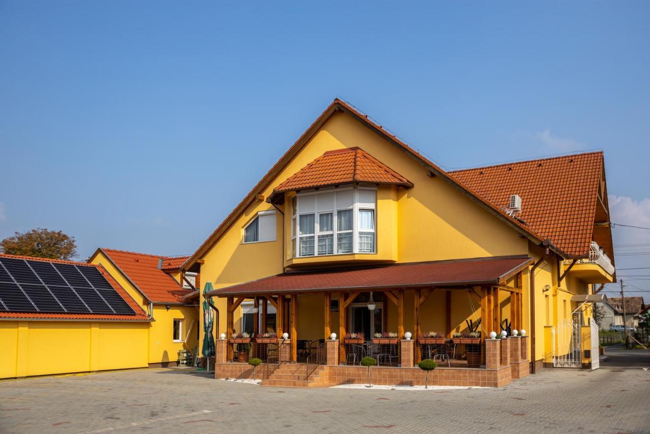 Betli Panzió Hotel Zalaegerszeg Exterior foto
