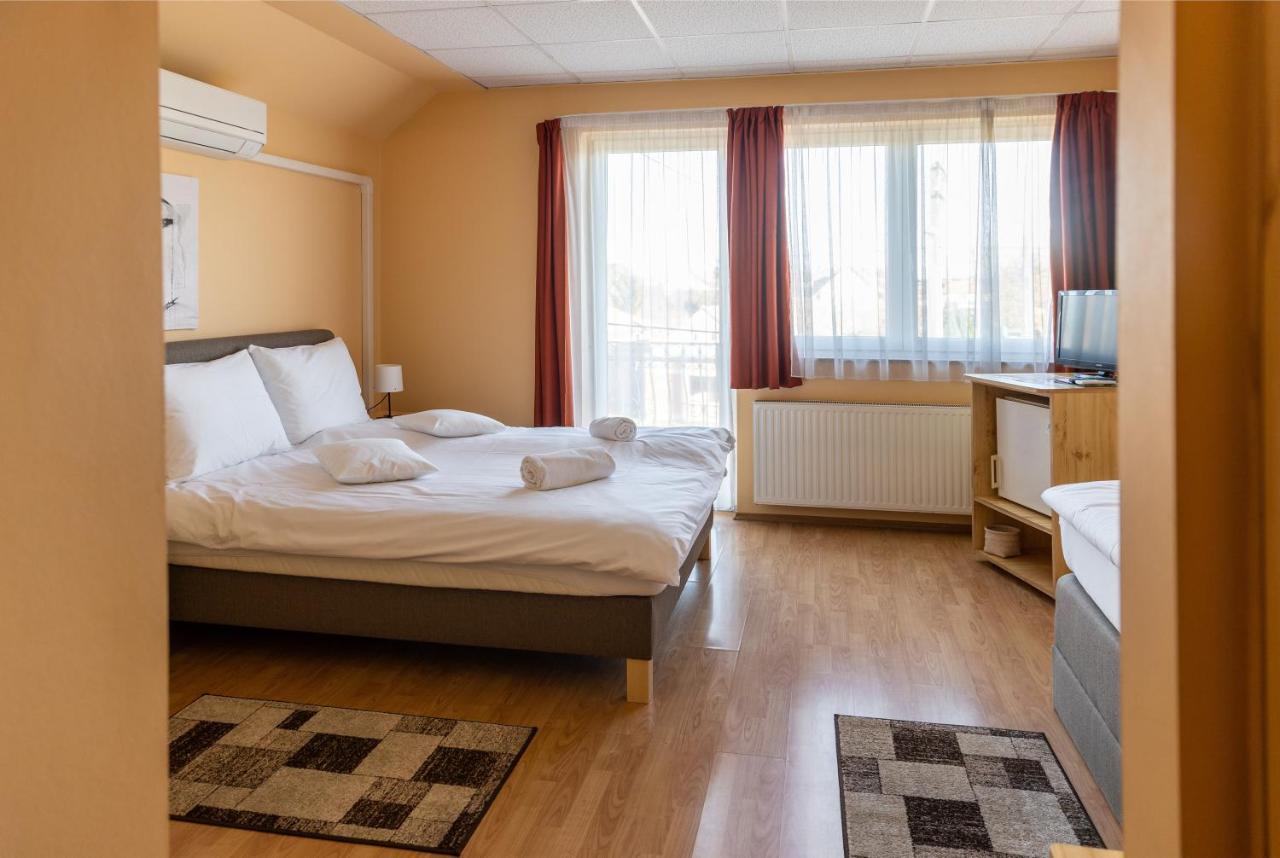 Betli Panzió Hotel Zalaegerszeg Exterior foto