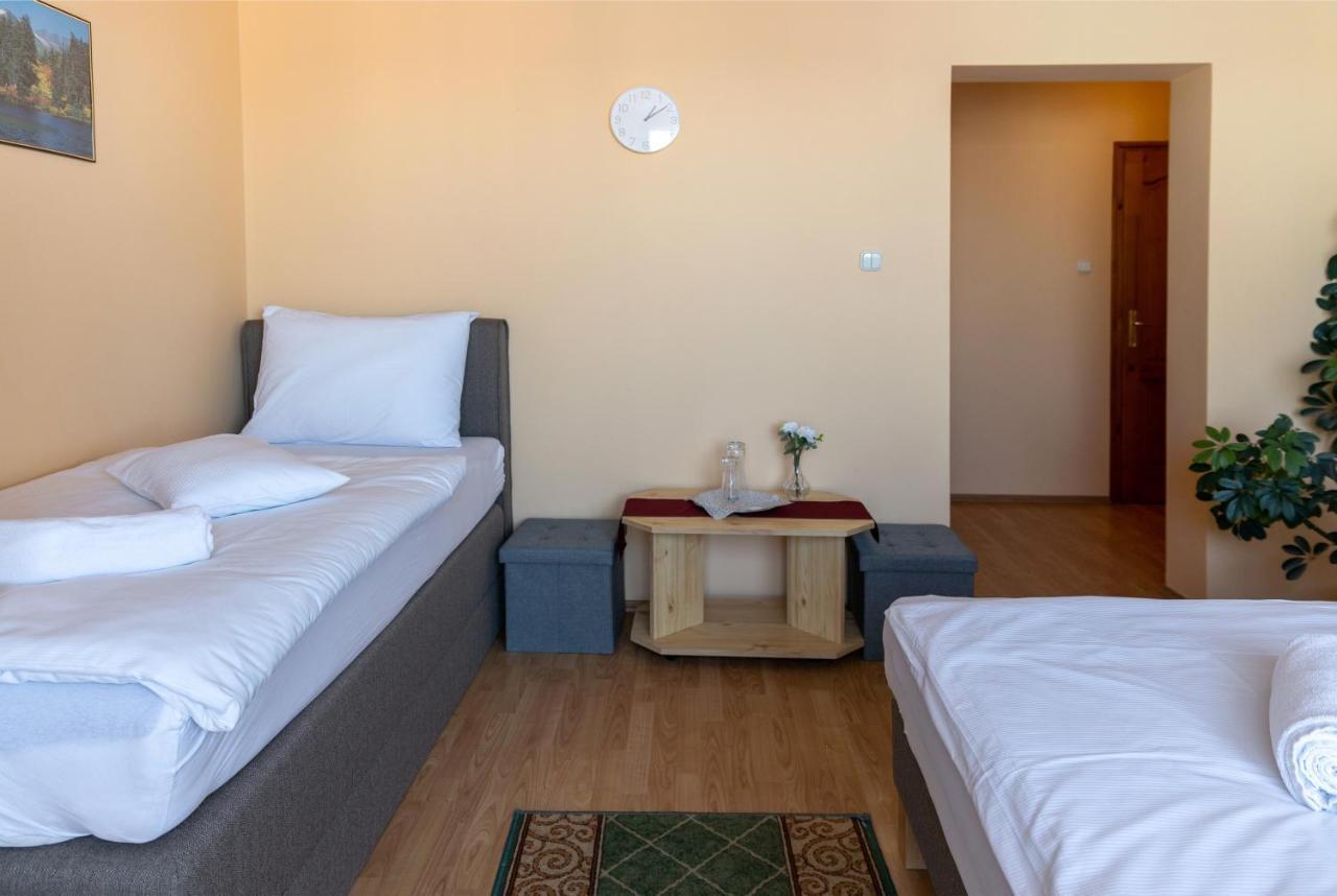 Betli Panzió Hotel Zalaegerszeg Exterior foto